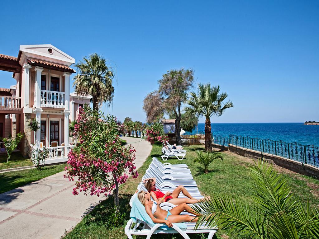 Club Tarhan Beach 迪迪姆 外观 照片